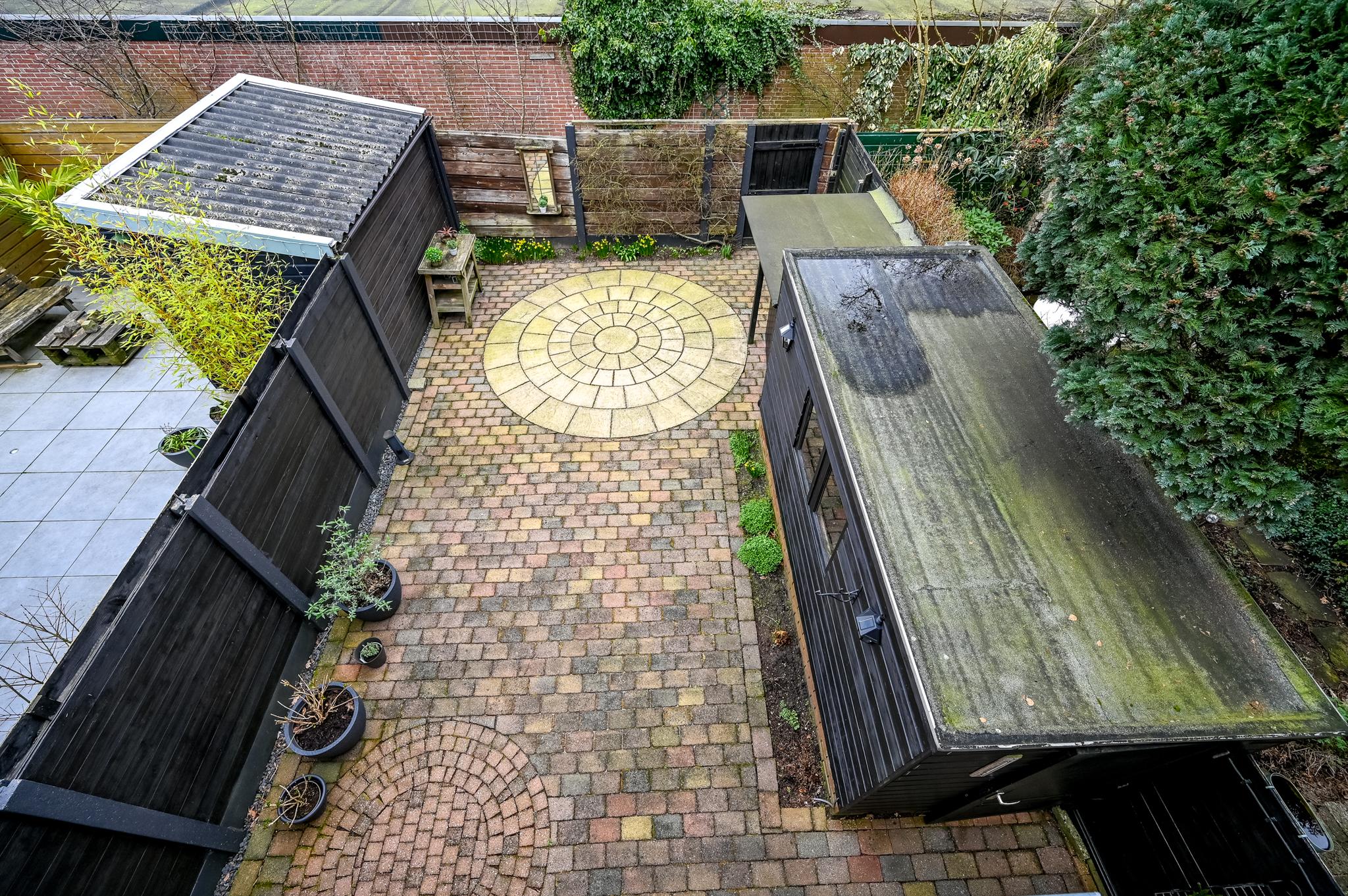 176947543.jpg